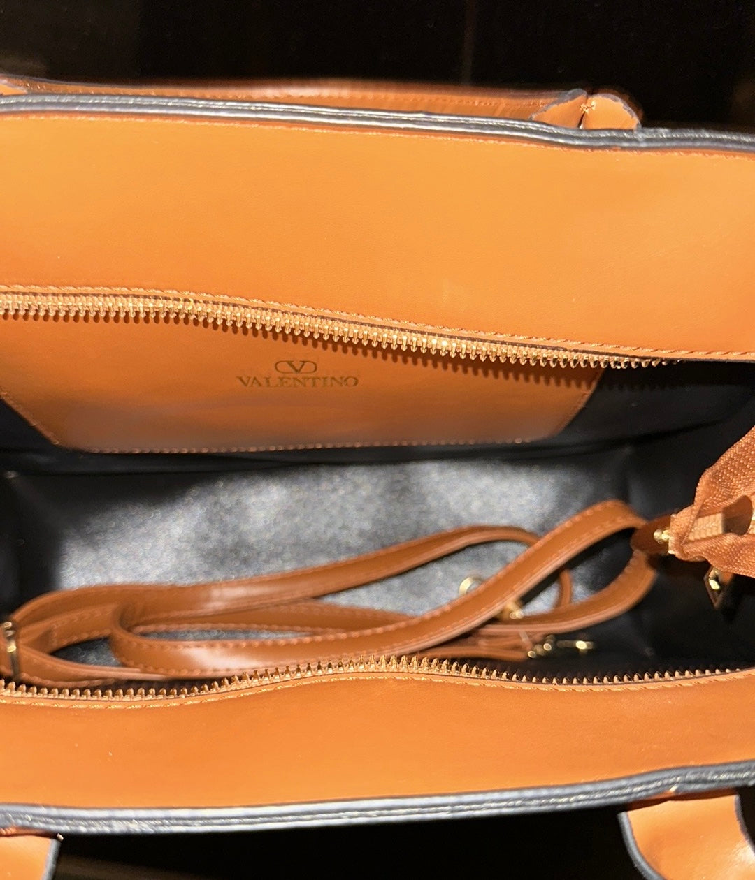 Beautiful Fashion V Tote Bag